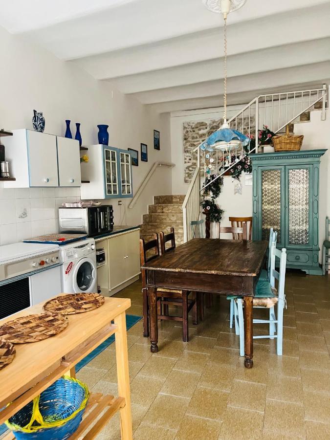 罗卡伊恩佩里亚莱Big House Vicino Al Castello公寓 外观 照片